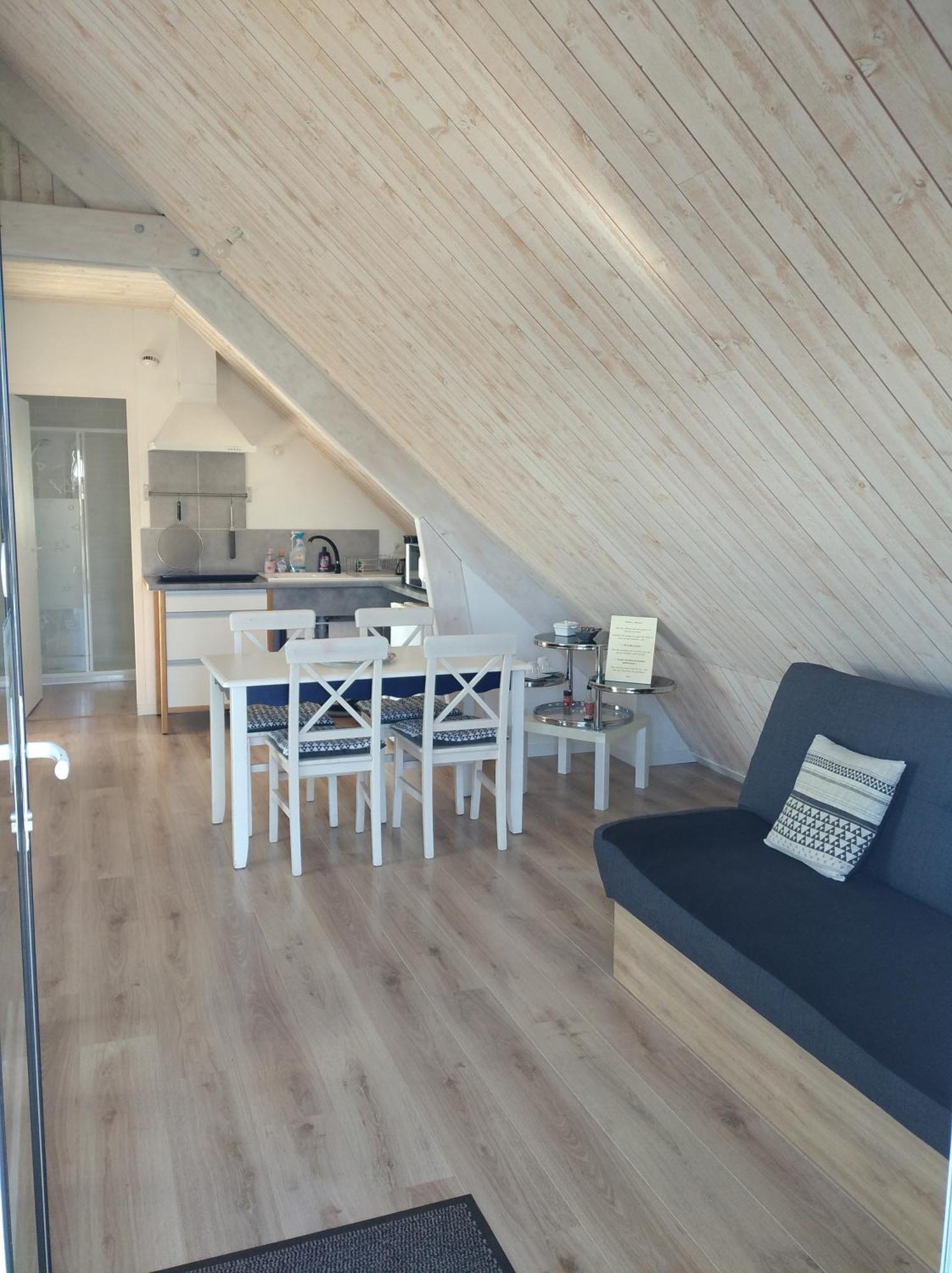 Appartamento La Gilleterie Loireauxence Esterno foto